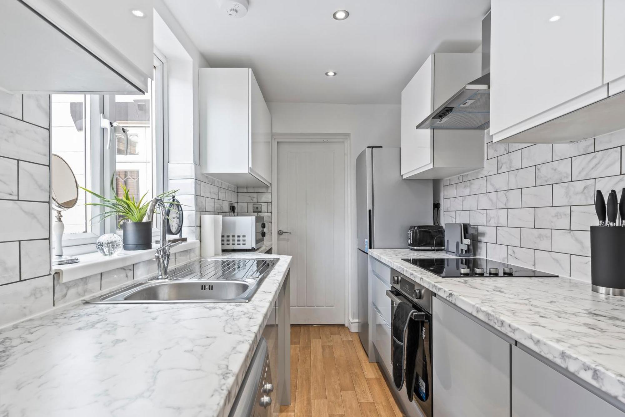 4 Bedroom, 2 Bath In Newcastle Town Centre Exterior photo